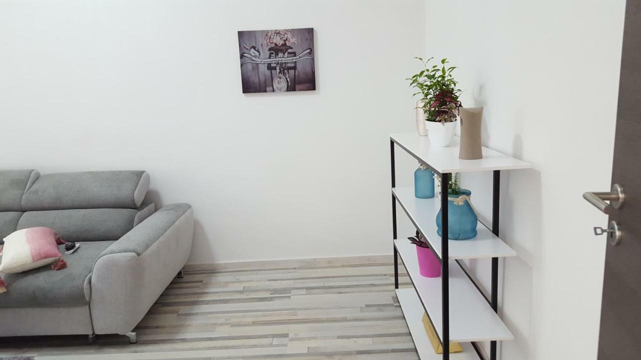 Apartment Imperia *** بولا المظهر الخارجي الصورة