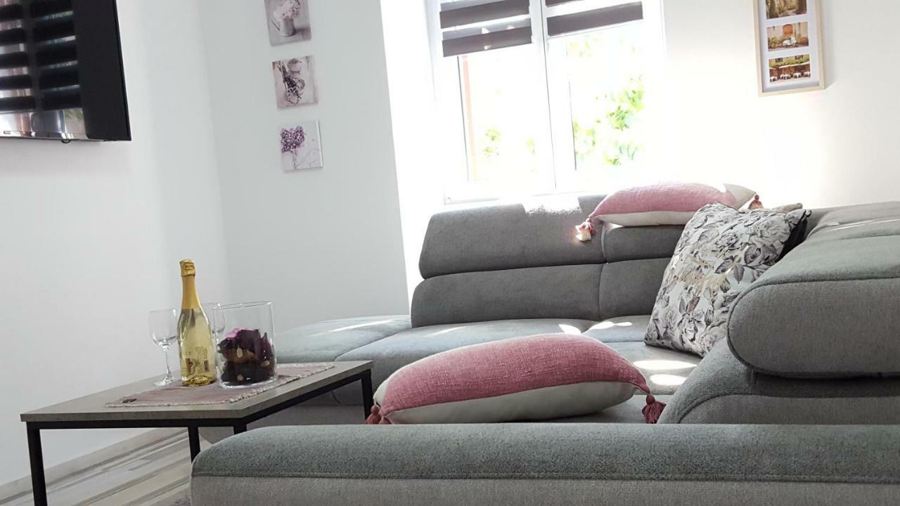 Apartment Imperia *** بولا المظهر الخارجي الصورة